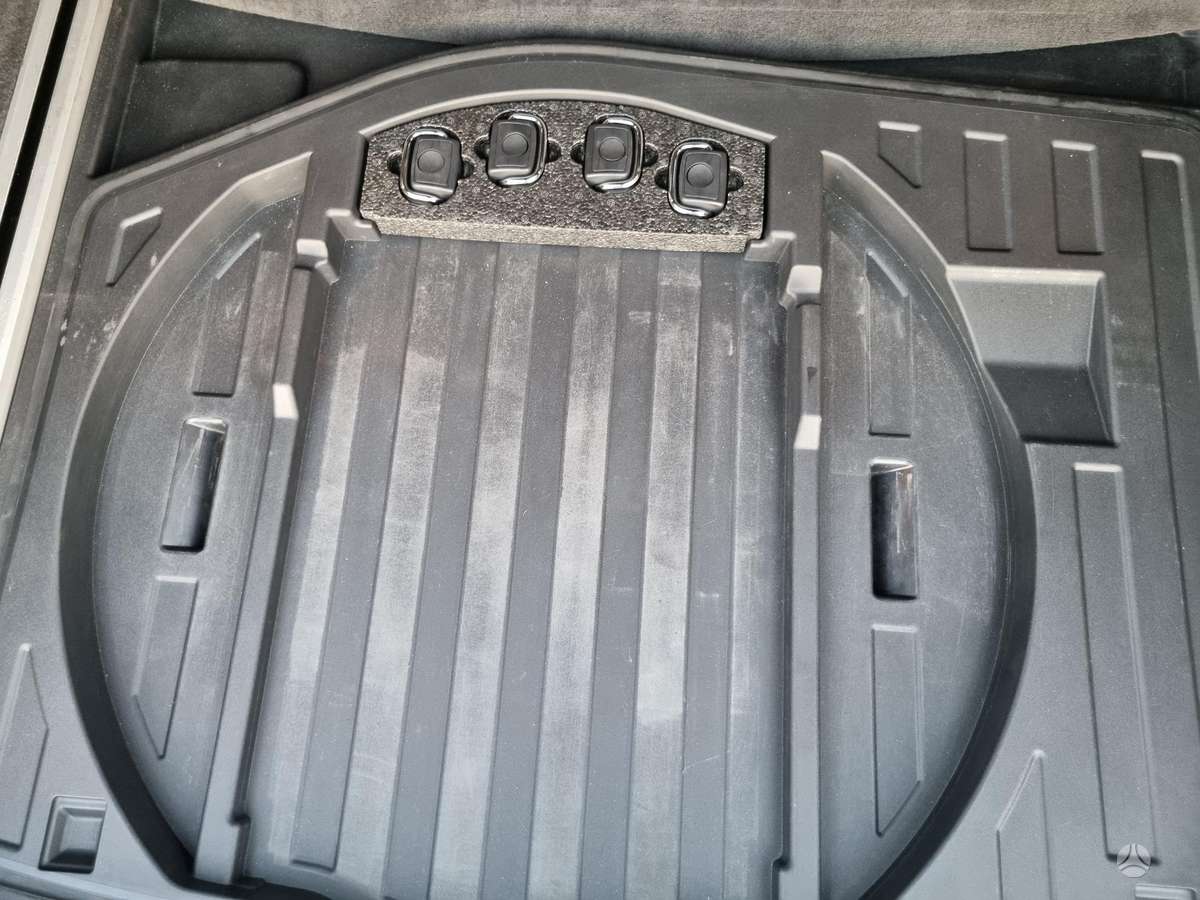 Audi A6, 3.0 l., universalas