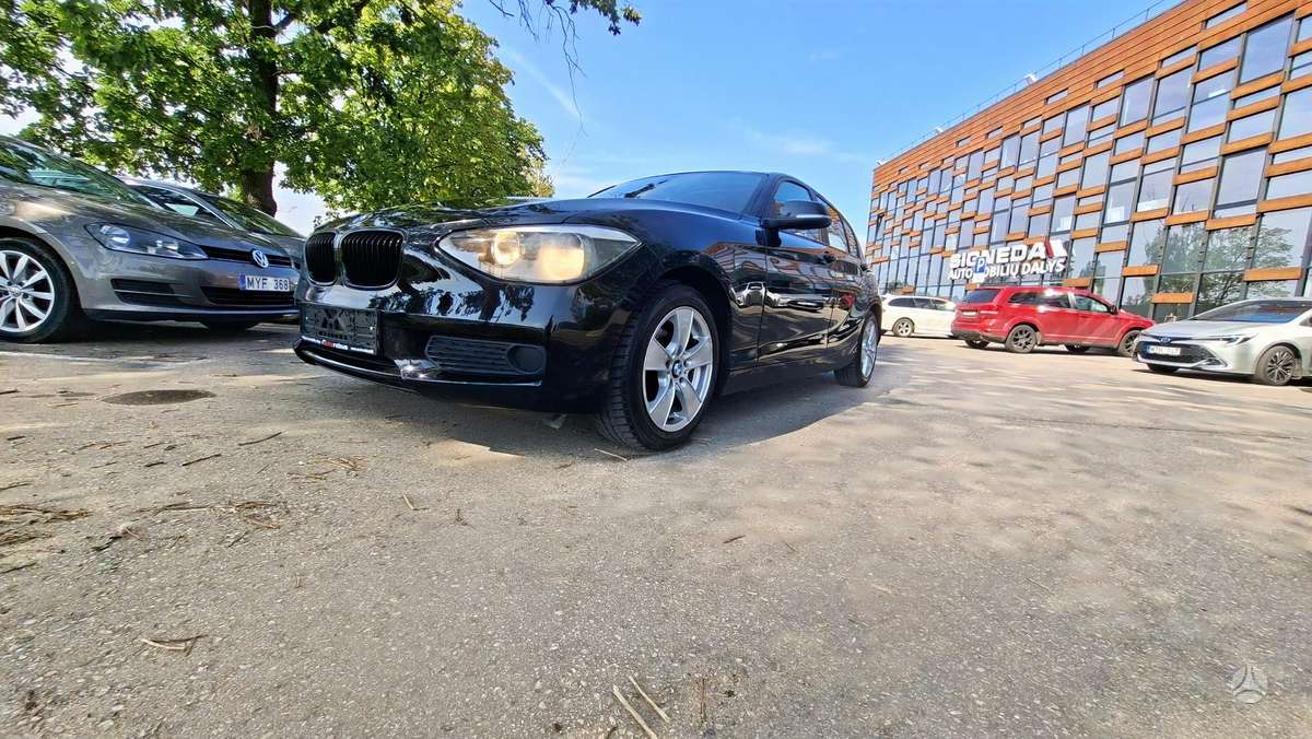 BMW 116, 2.0 l., Хэтчбек
