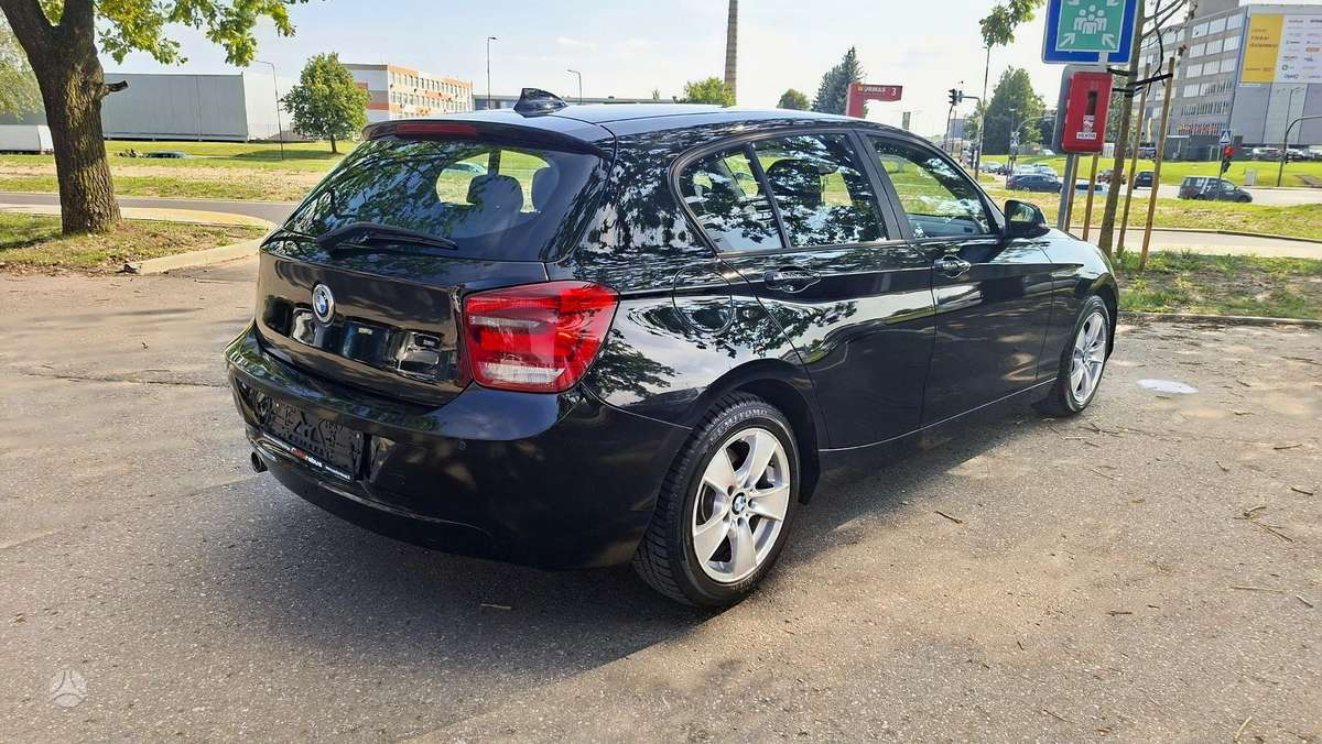 BMW 116, 2.0 l., Хэтчбек
