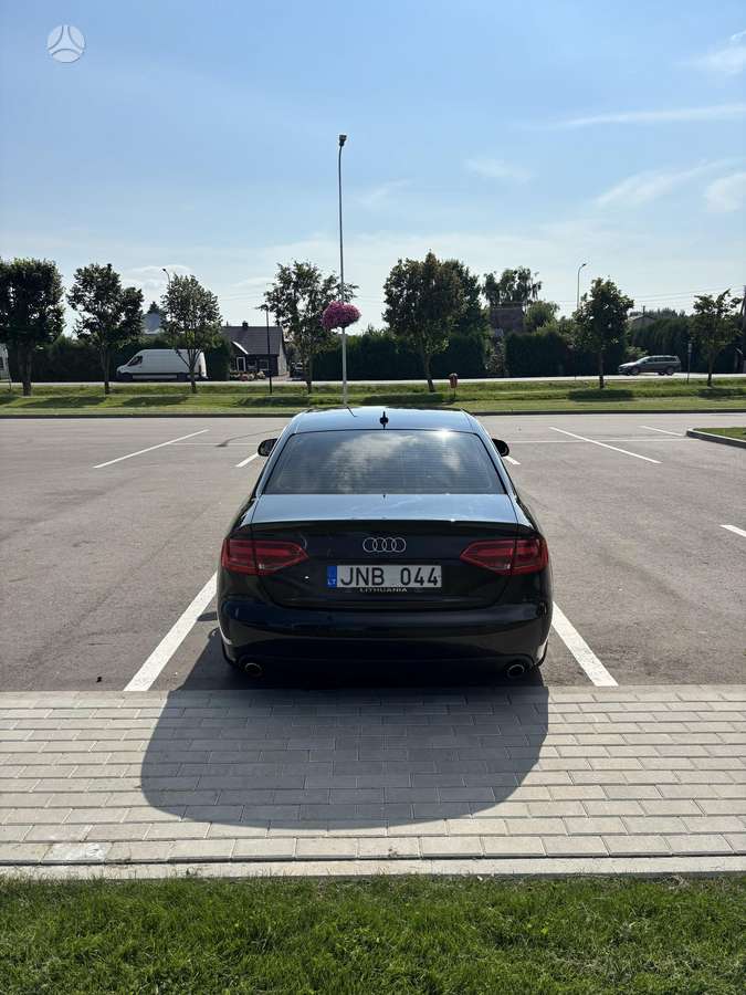 Audi A4, 2.7 l., Седан