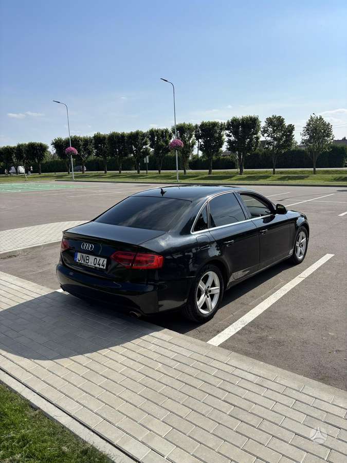 Audi A4, 2.7 l., Седан