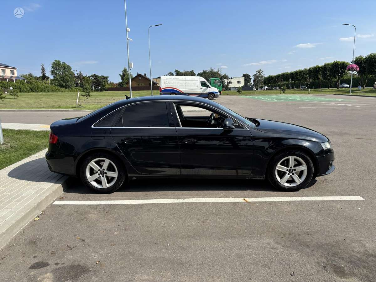 Audi A4, 2.7 l., Седан