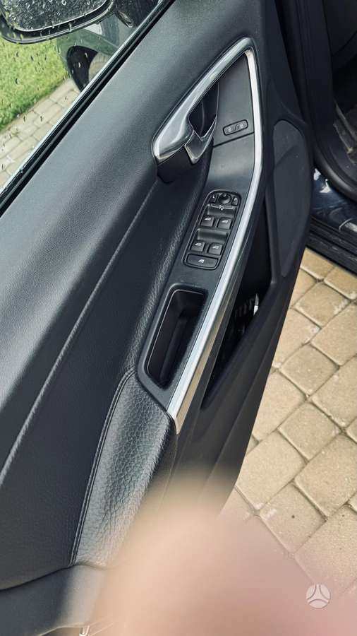 Volvo V60, 2.4 l., universalas