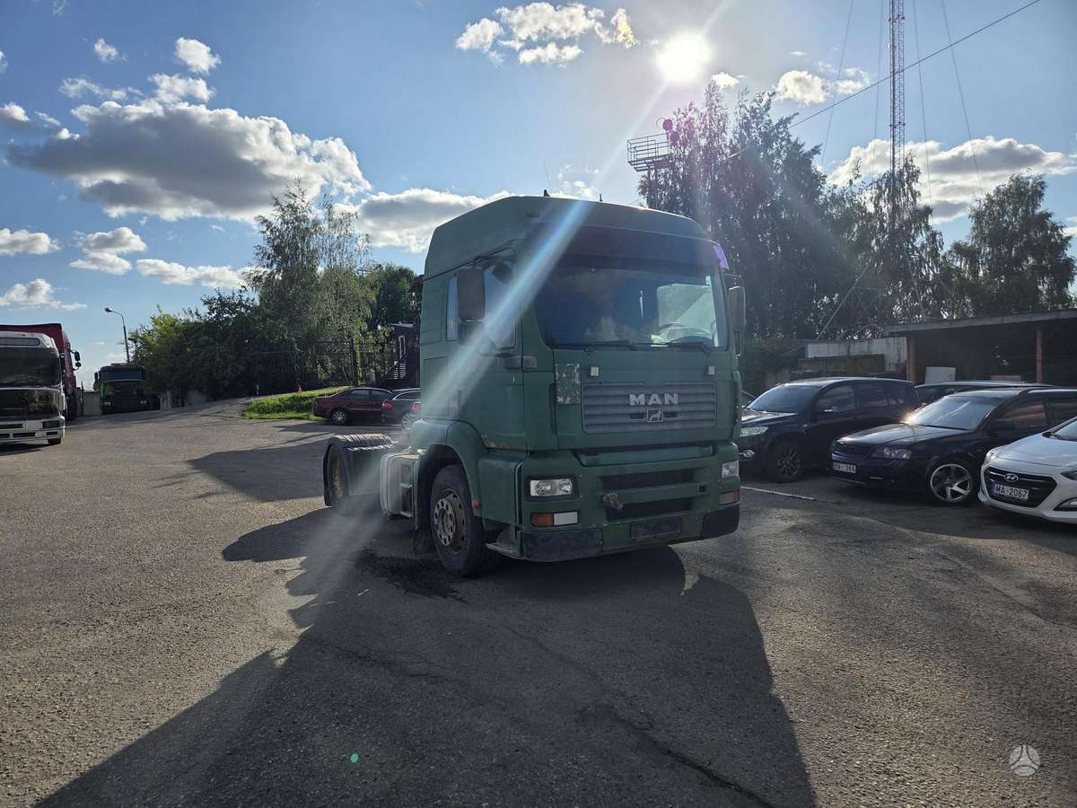 MAN 18.410, single sleeper