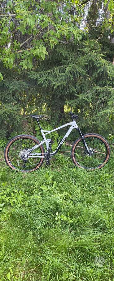 Mountain bike Cube 29″