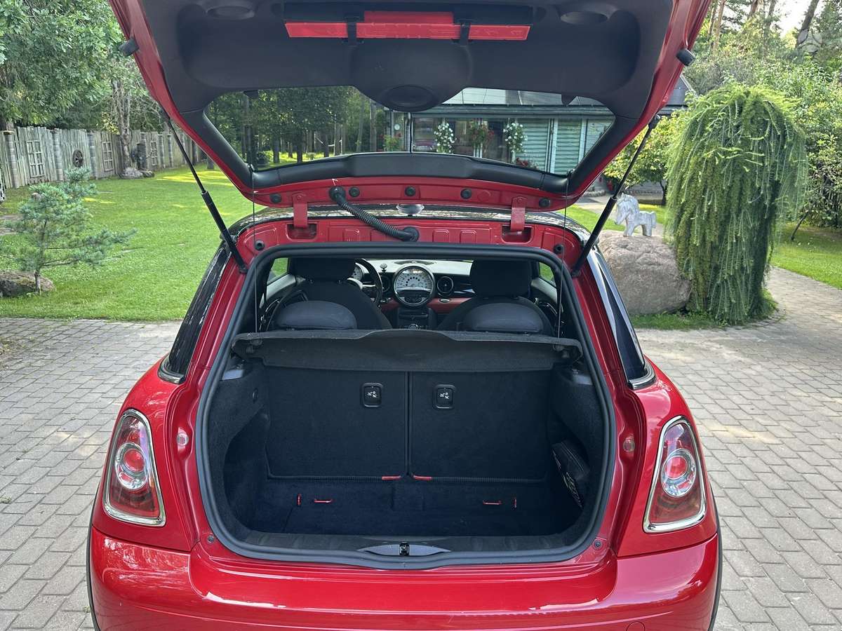Mini Cooper, 1.6 l., Хэтчбек