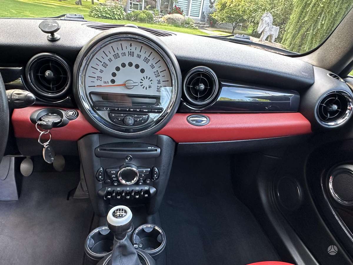 Mini Cooper, 1.6 l., Хэтчбек