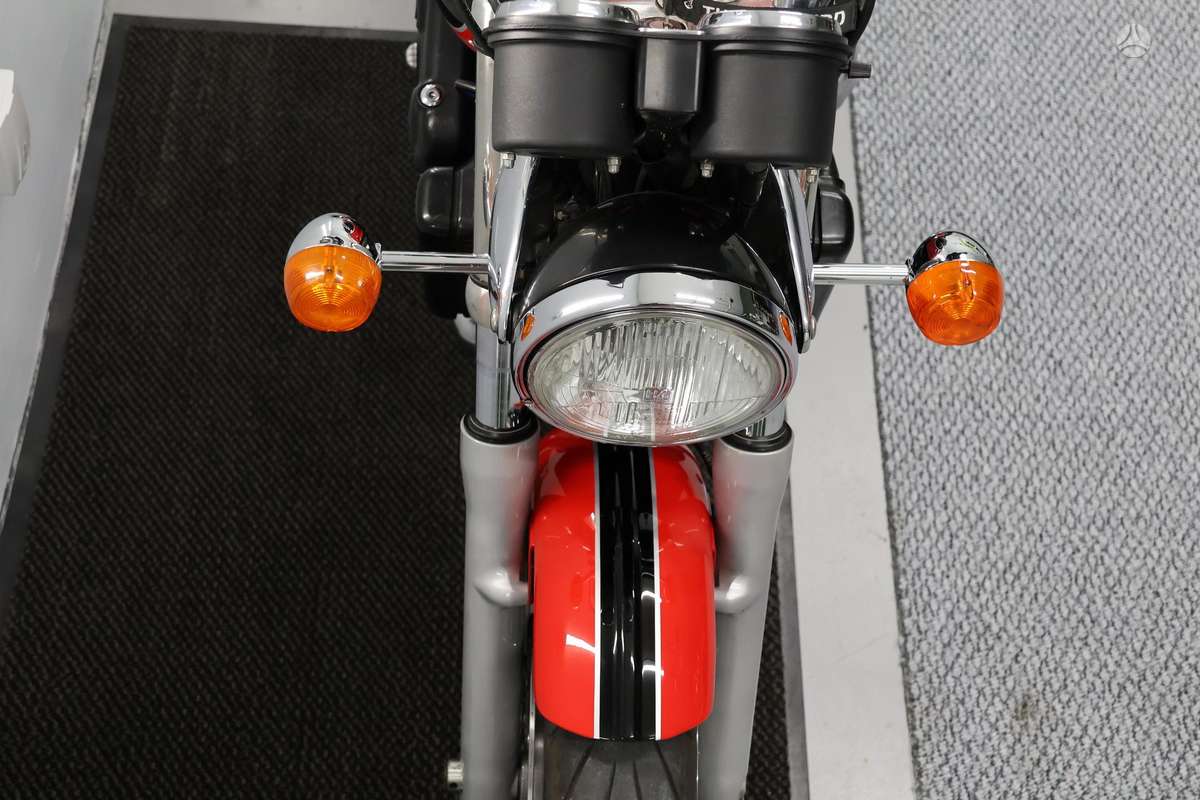 Triumph Thunderbird, street / classic