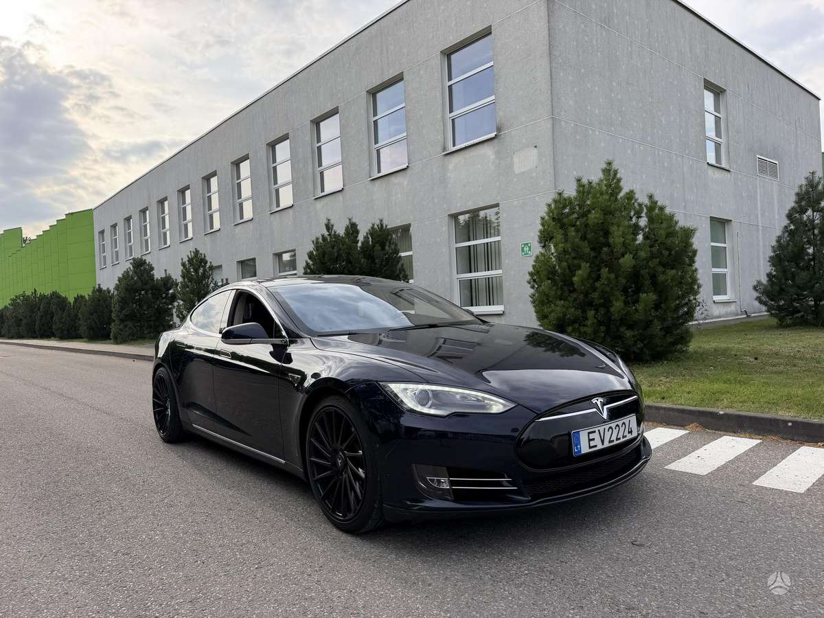 Tesla Model S, saloon / sedan