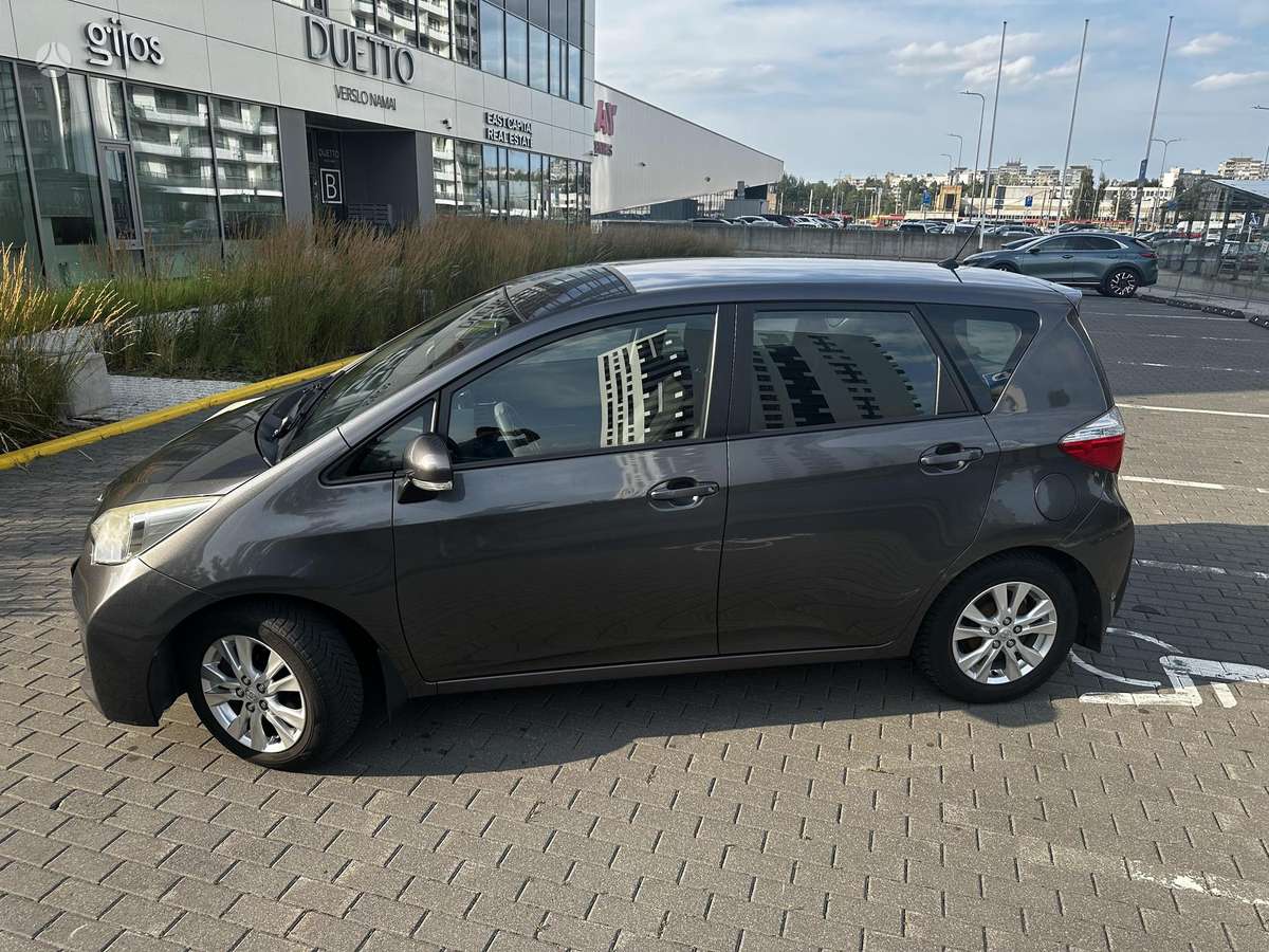 Toyota Verso-S - 4