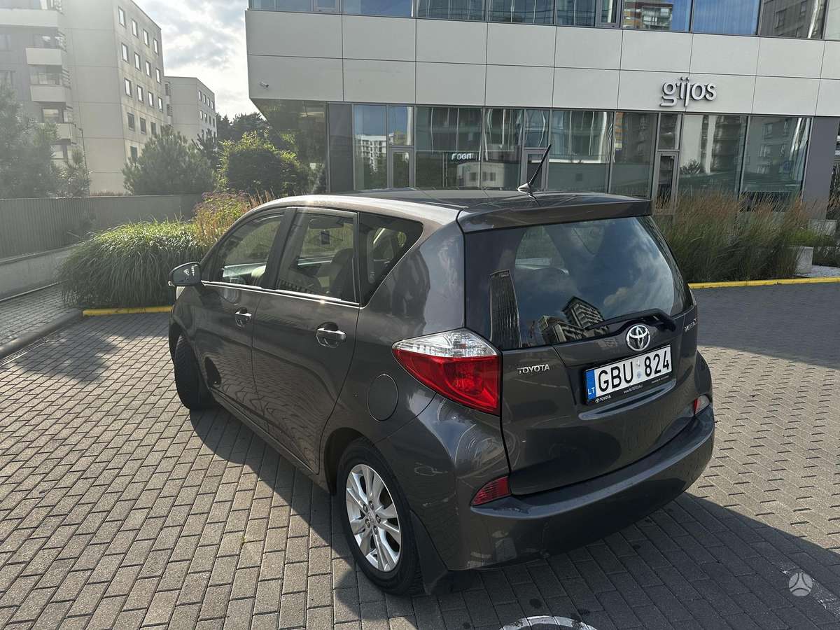 Toyota Verso-S - 5