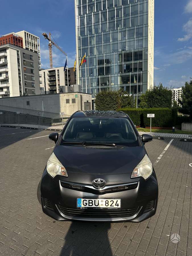 Toyota Verso-S - 2