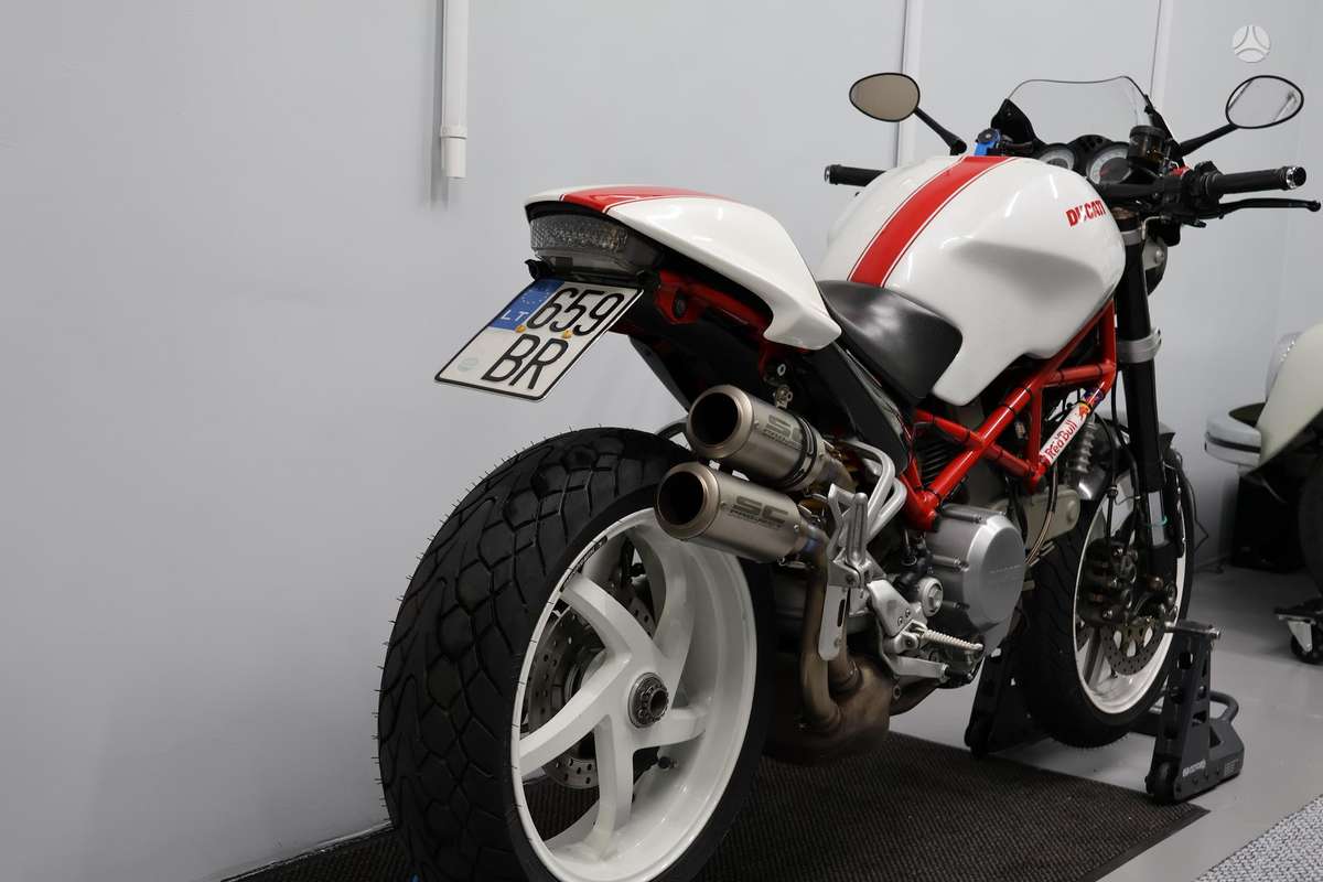 Ducati Monster 800cc, street / classic