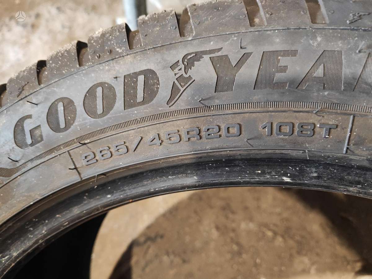 Goodyear, žieminės 265/45 R20
