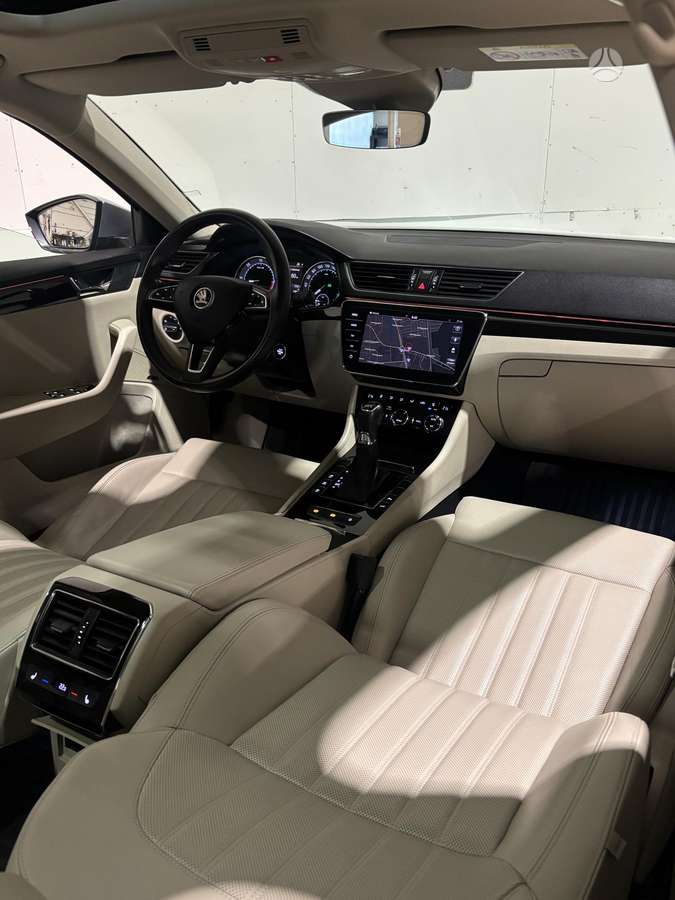 Skoda Superb, 2.0 l., Универсал