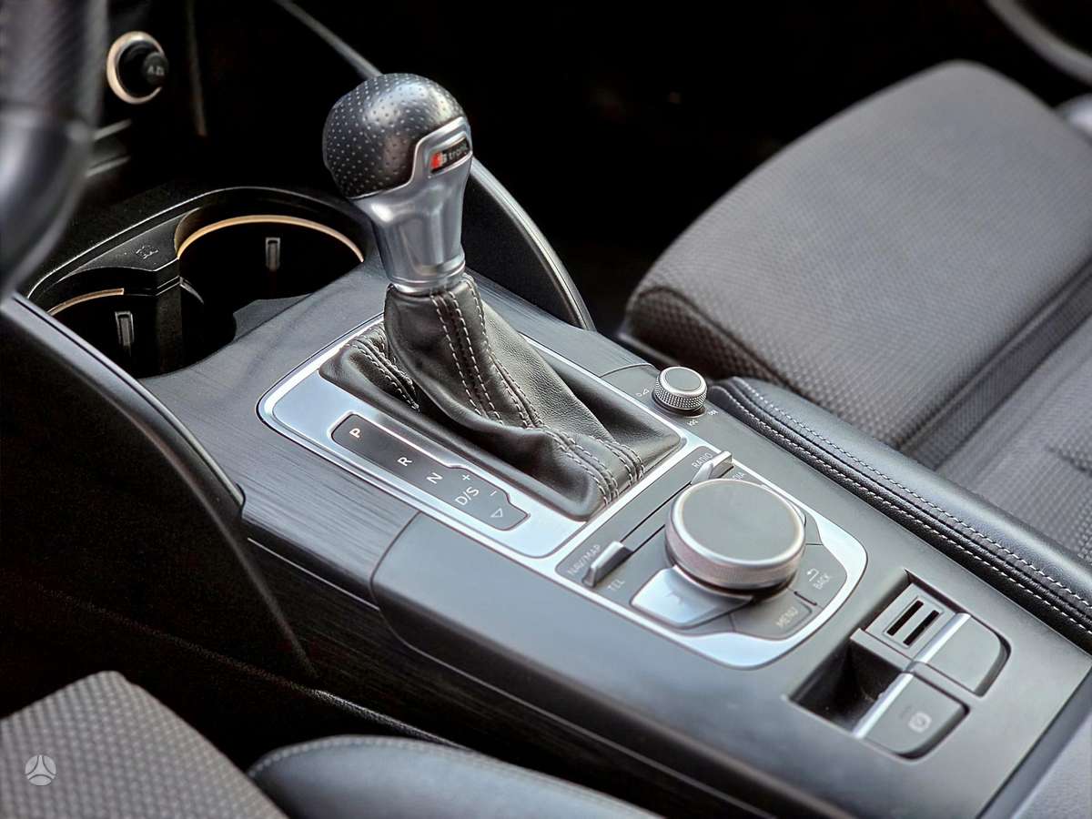 Audi A3, 1.5 l., Седан