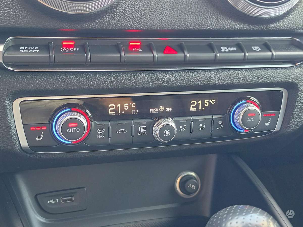Audi A3, 1.5 l., Седан