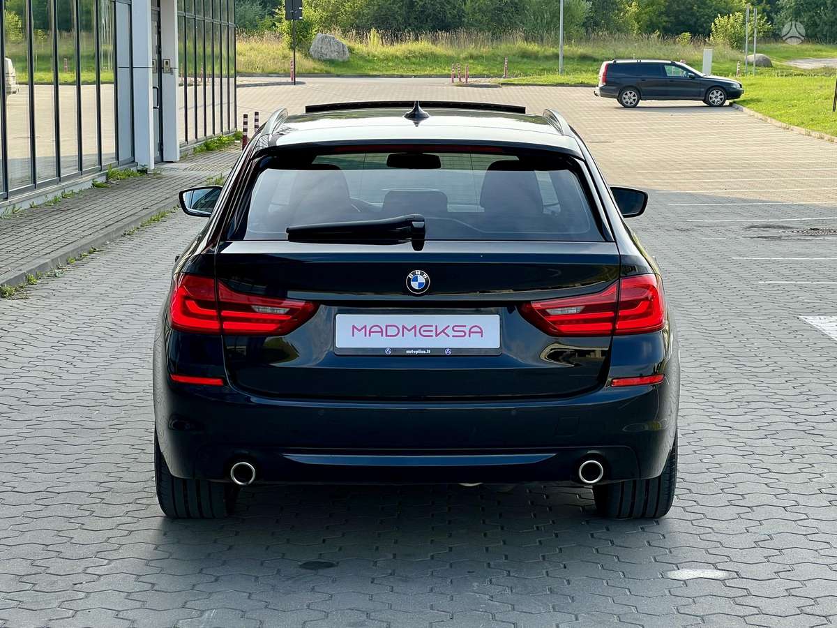 BMW 520, 2.0 l., wagon