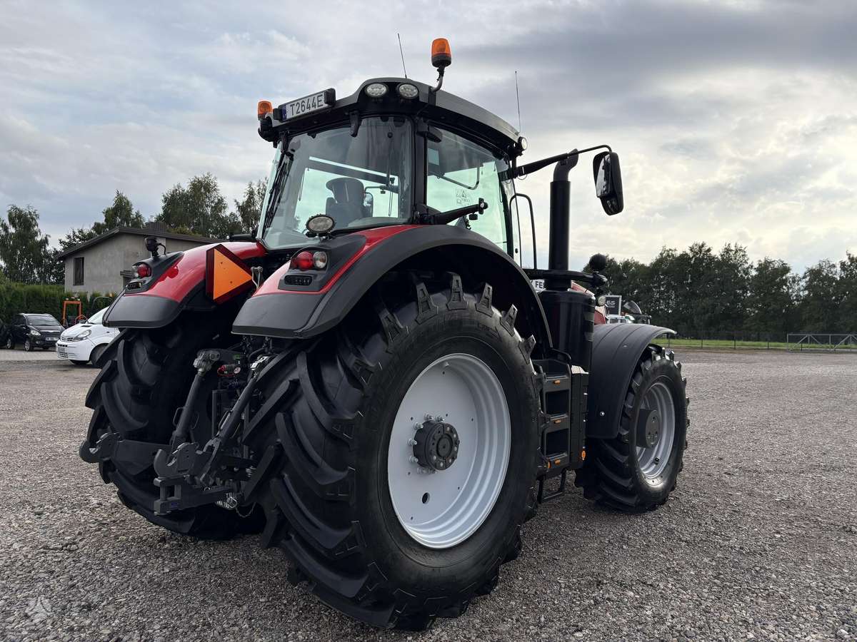 Massey Ferguson 8740S, tractors
