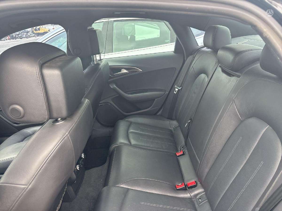 Audi A6, 2.0 l., Седан