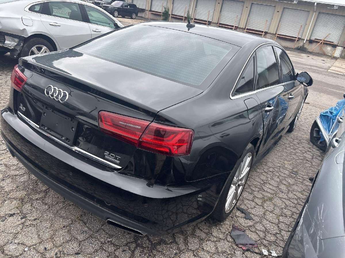 Audi A6, 2.0 l., Седан