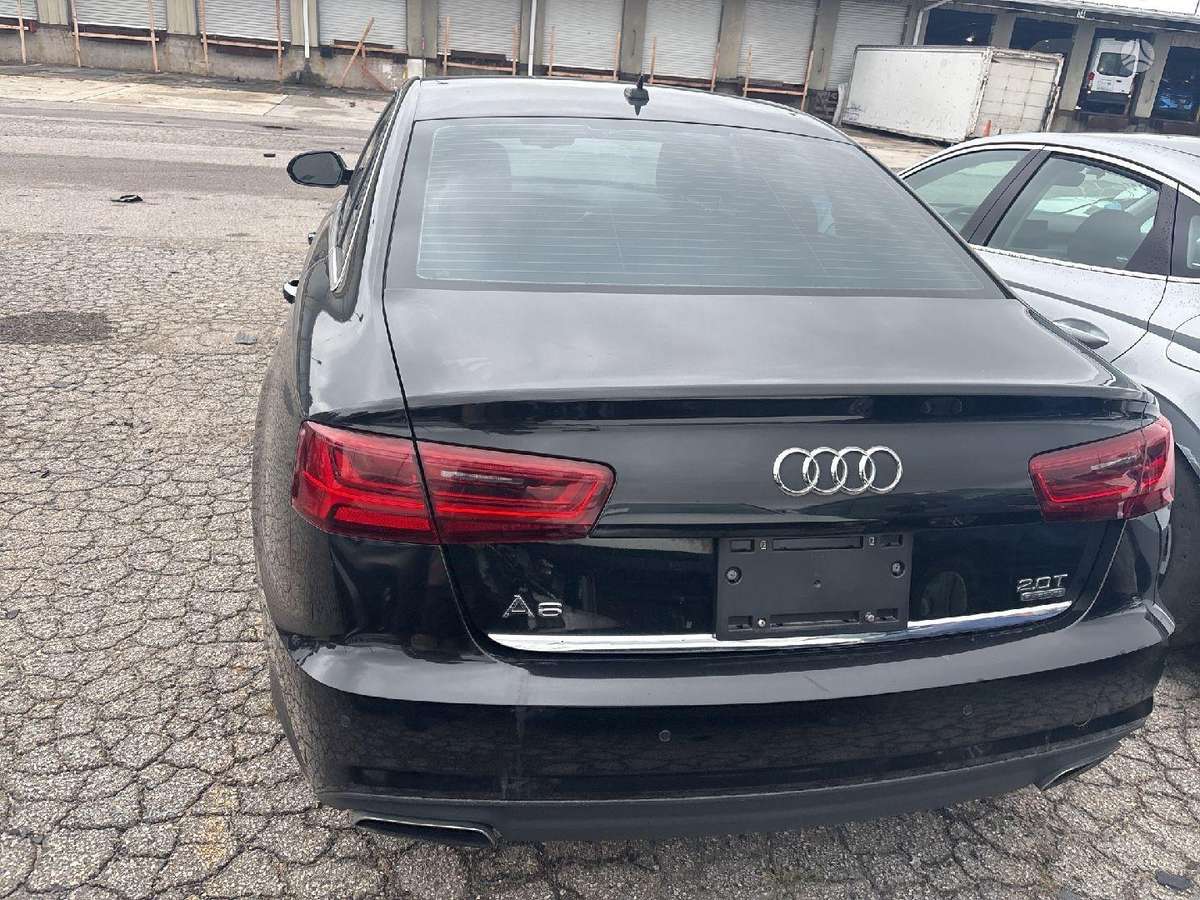Audi A6, 2.0 l., Седан
