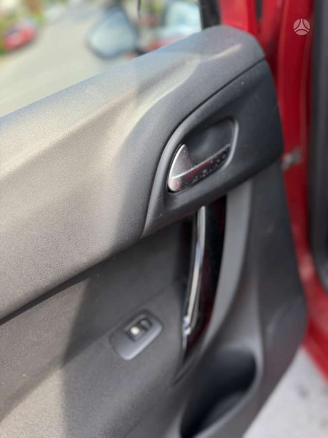 Citroen C3, 1.2 l., hatchback