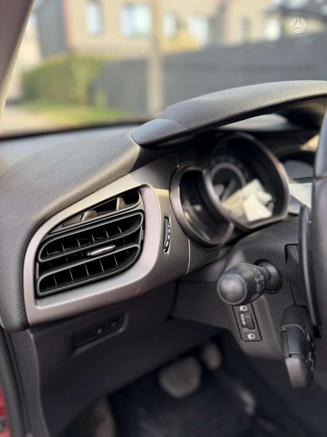 Citroen C3, 1.2 l., hatchback