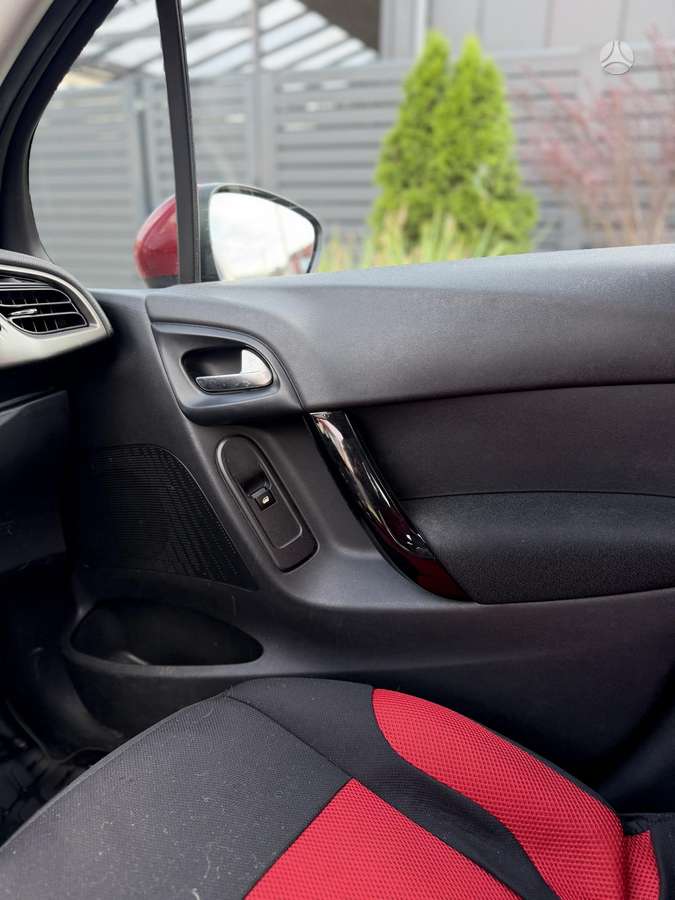 Citroen C3, 1.2 l., Хэтчбек