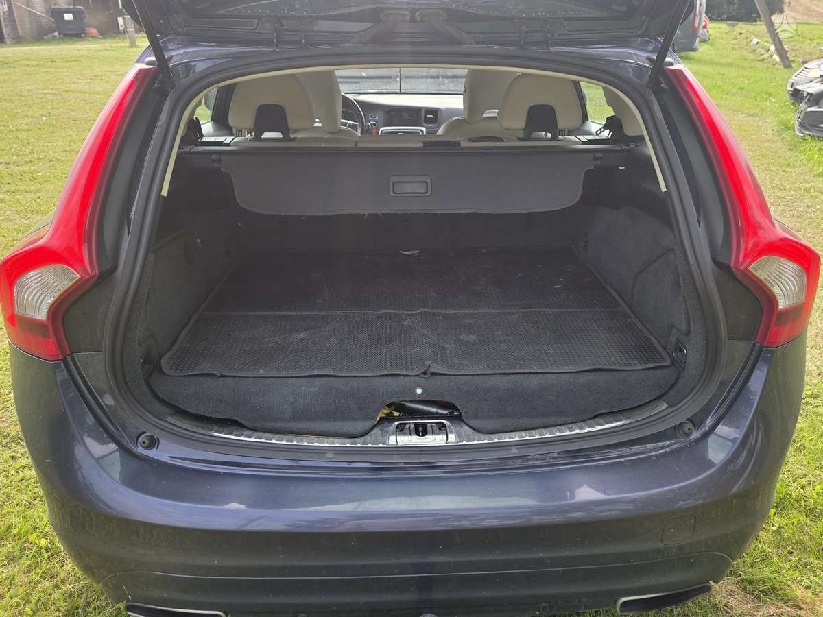Volvo V60, wagon