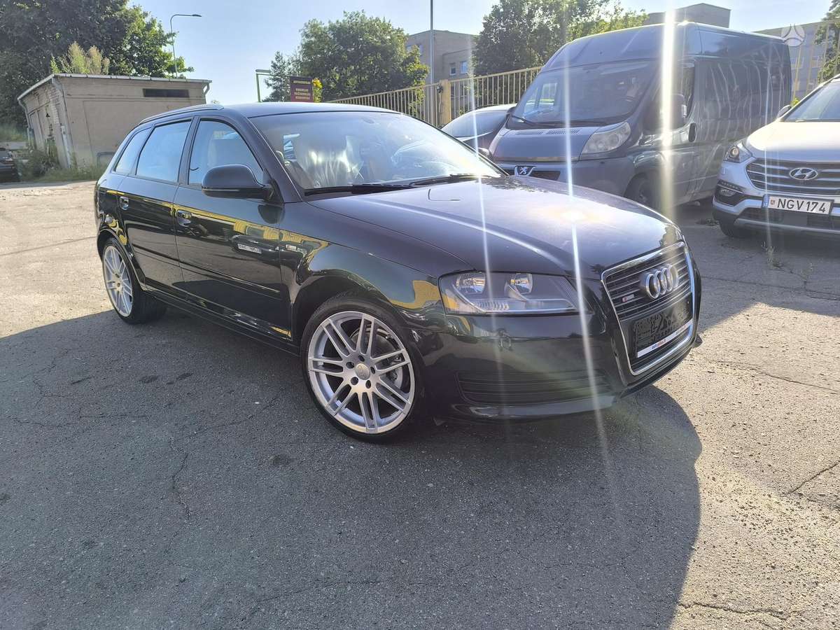 Audi A3, 1.6 l., hatchback