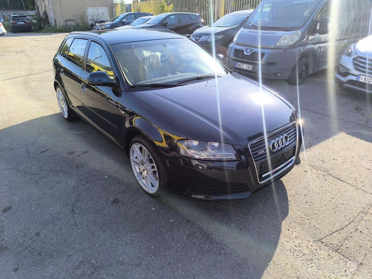 Audi A3, 1.6 l., hatchback