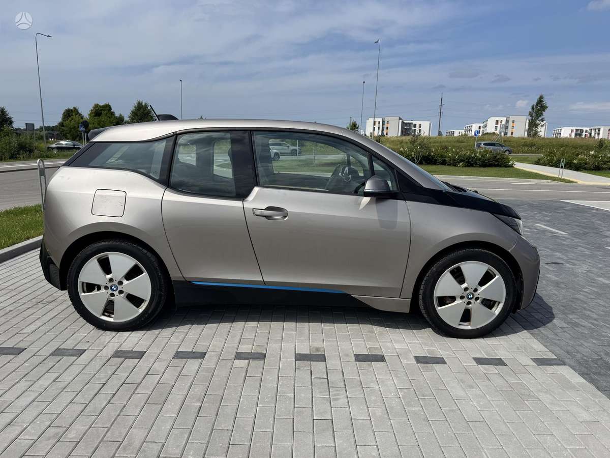 BMW i3, 22 kWh, hatchback