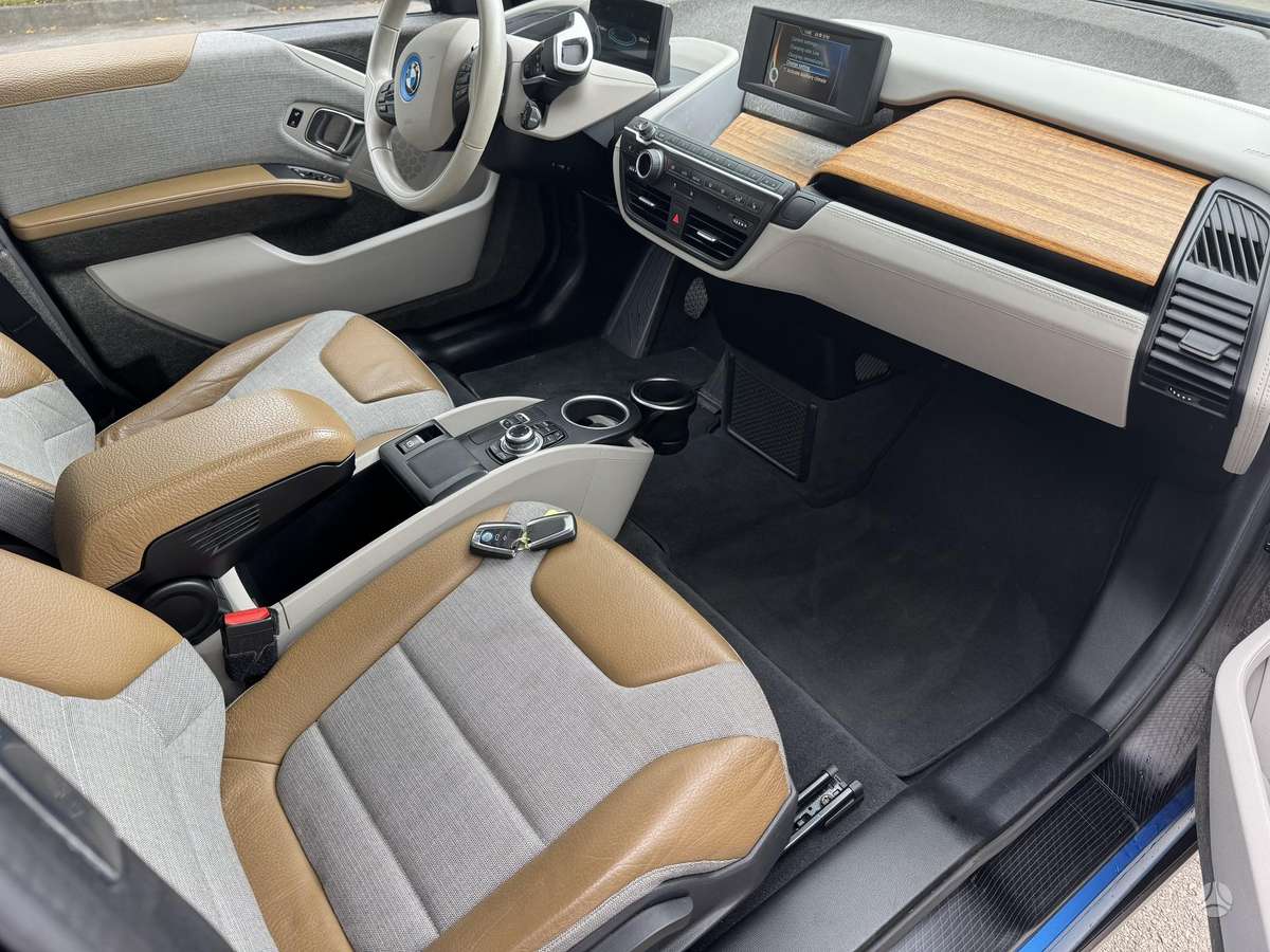 BMW i3, 22 кВт·ч, Хэтчбек