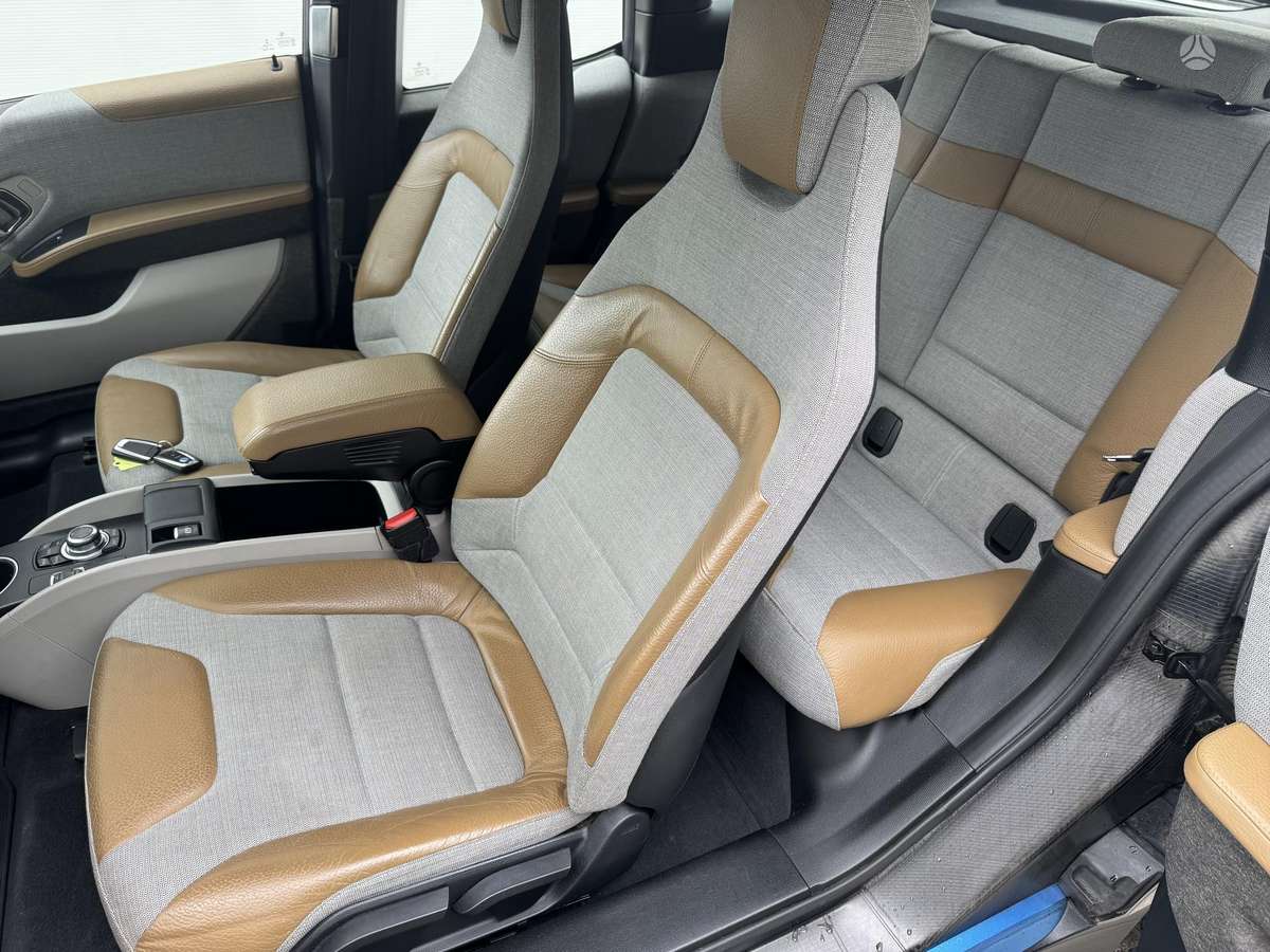 BMW i3, 22 kWh, hatchback