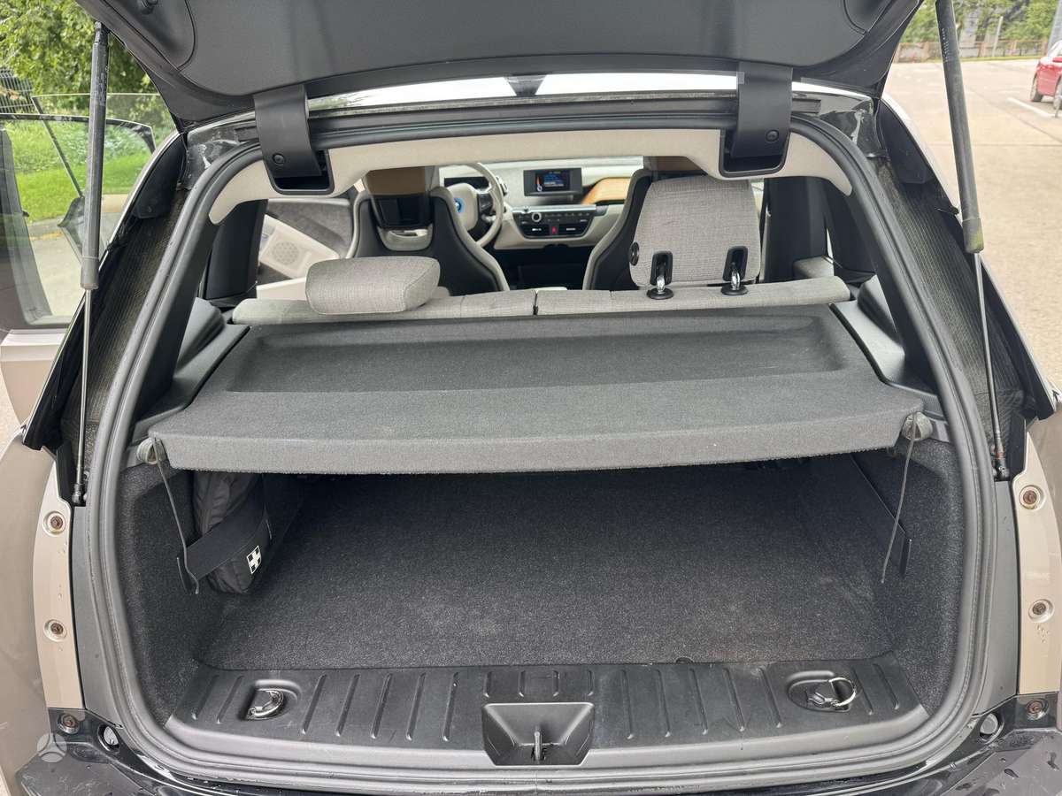 BMW i3, 22 kWh, hatchback