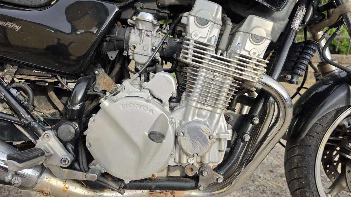 Honda CB 750cc, street / classic