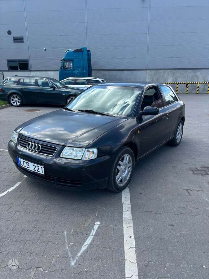 Audi A3, 1.6 l., hatchback