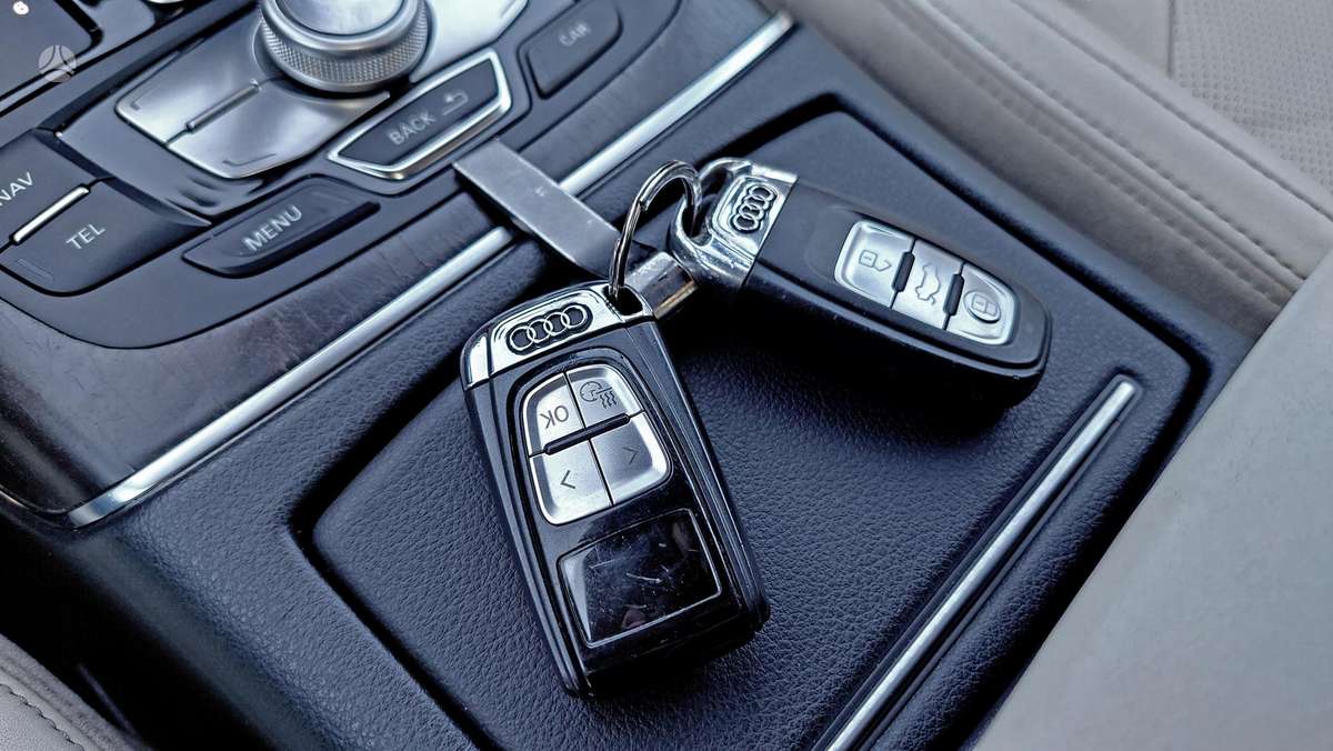 Audi A6, 2.0 l., universalas