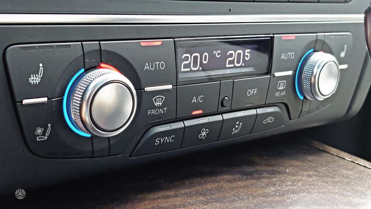 Audi A6, 2.0 l., universalas