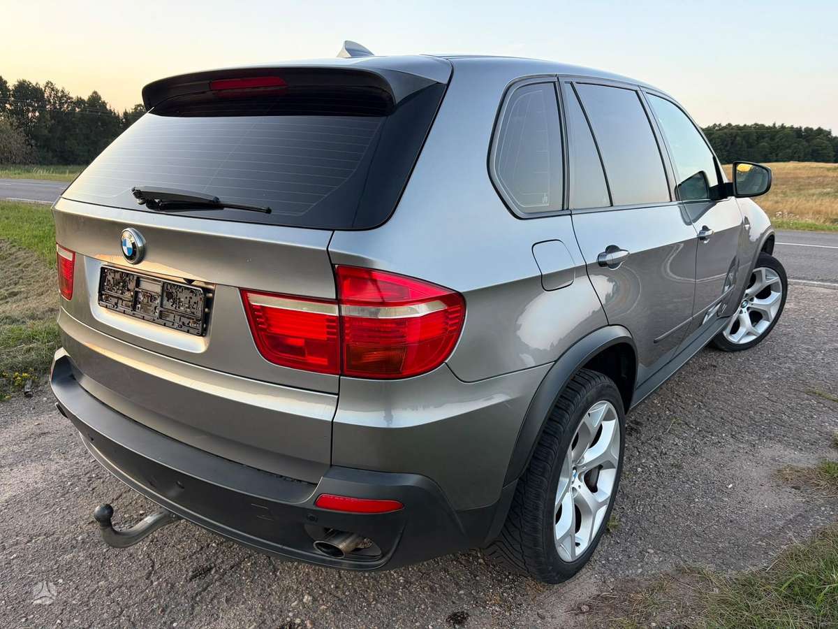 BMW X5, Внедорожник / Кроссовер