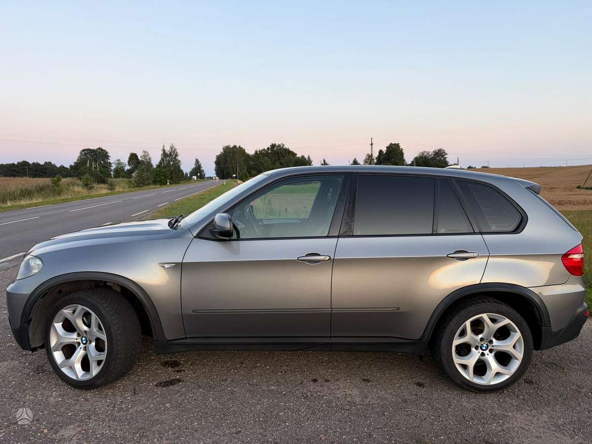 BMW X5, Внедорожник / Кроссовер