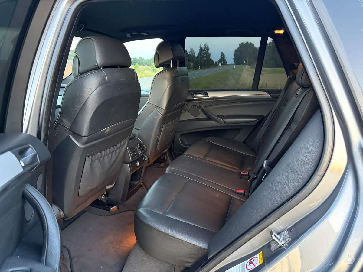 BMW X5, Внедорожник / Кроссовер