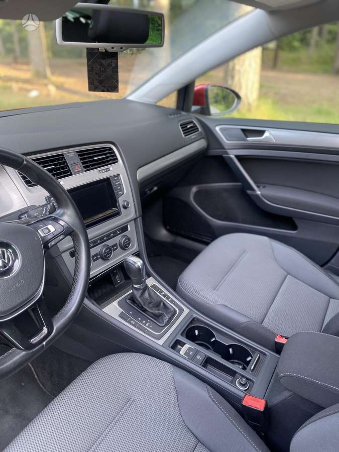 Volkswagen Golf, 1.2 l., hatchback