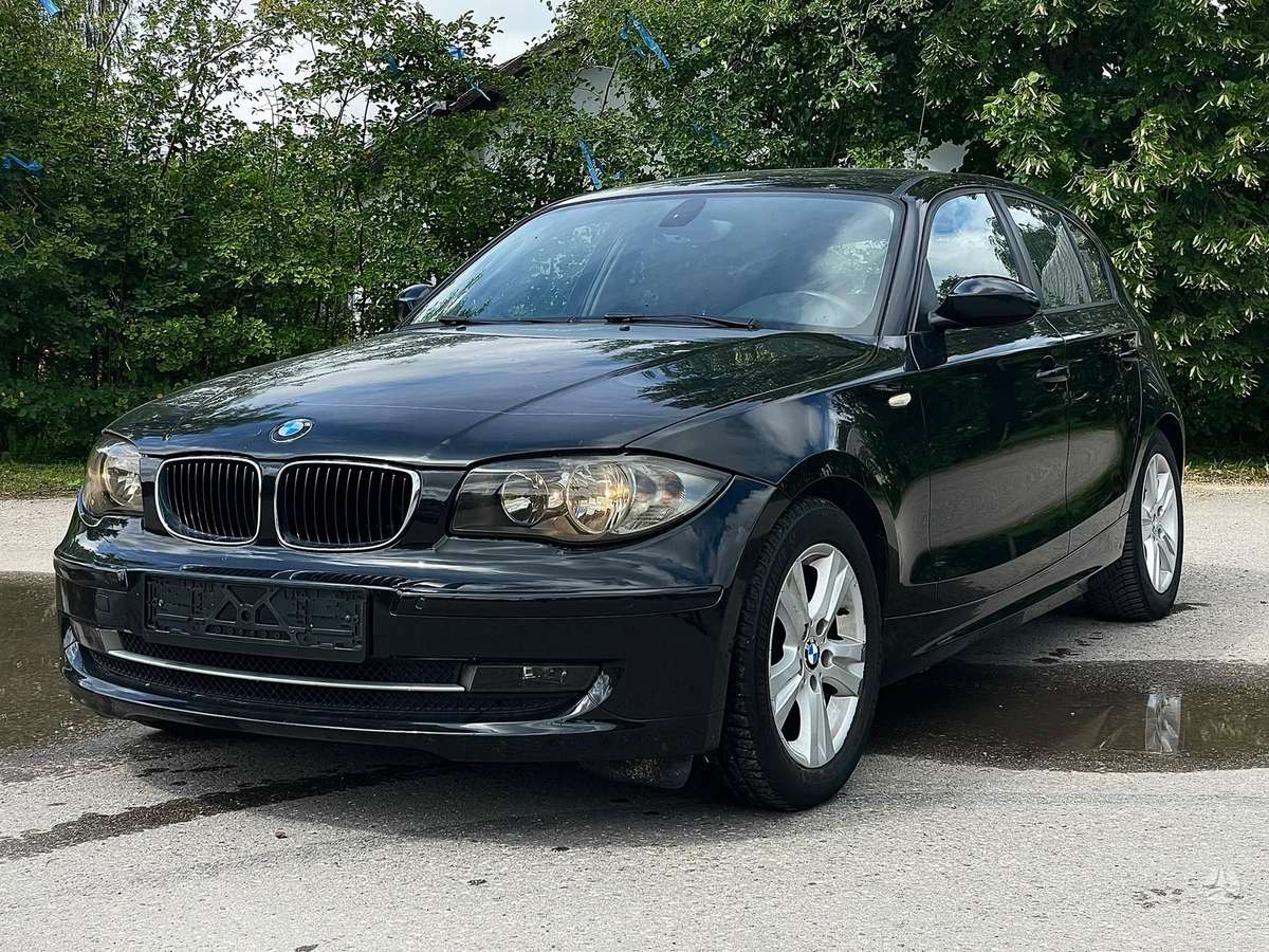 BMW 118, 2.0 l., hatchback