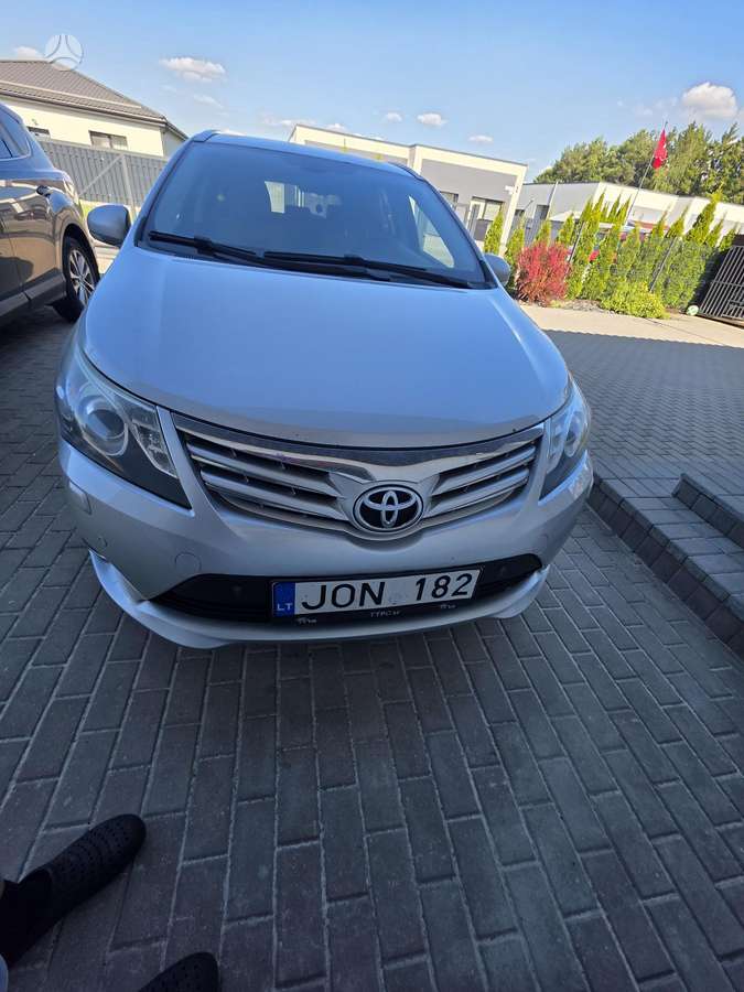 Toyota Avensis, 2.2 l., Универсал