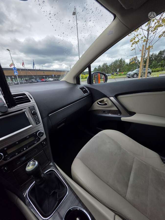 Toyota Avensis, 2.2 l., Универсал