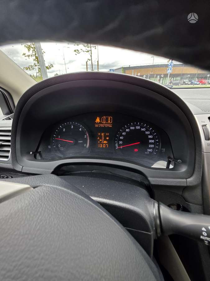 Toyota Avensis, 2.2 l., Универсал