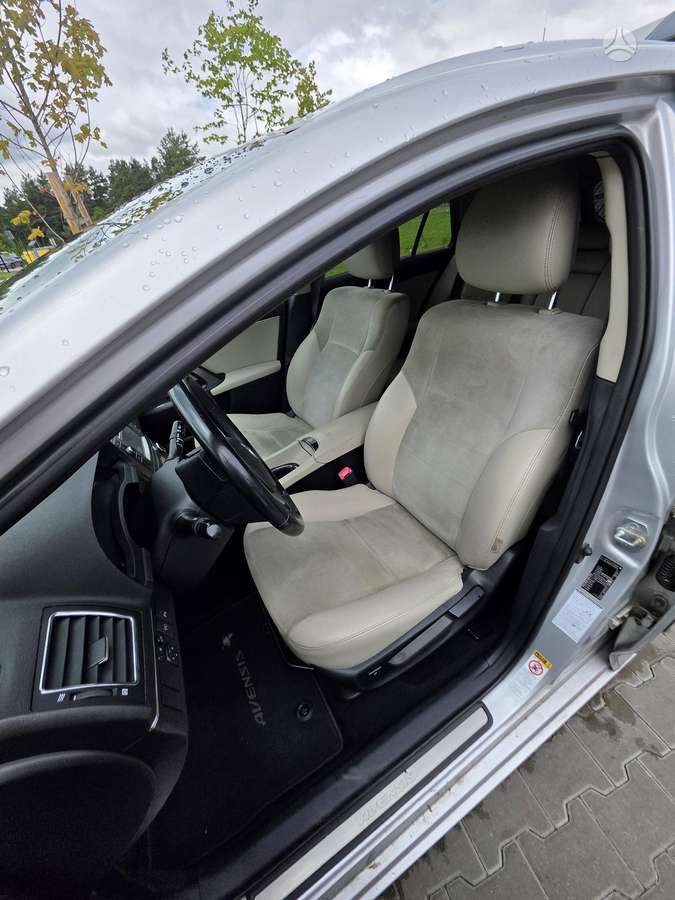 Toyota Avensis, 2.2 l., Универсал