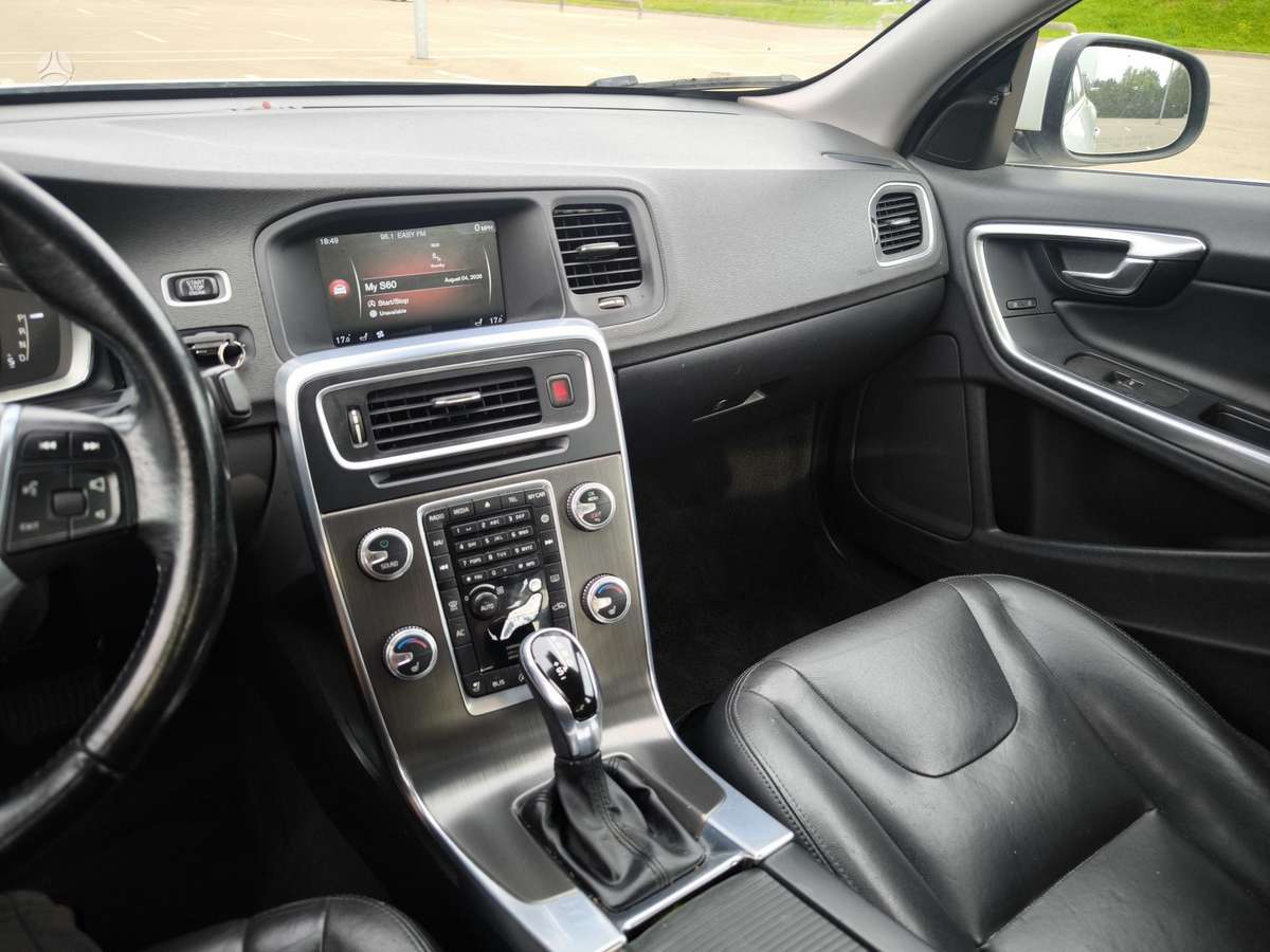 Volvo S60, 2.0 l., Хэтчбек